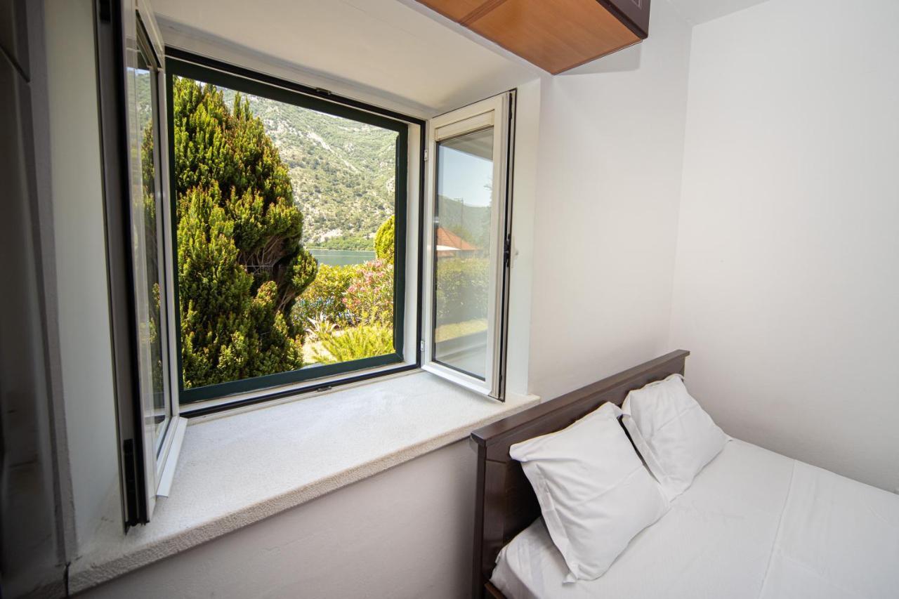 Kamena Palata Apartments Kotor Kültér fotó