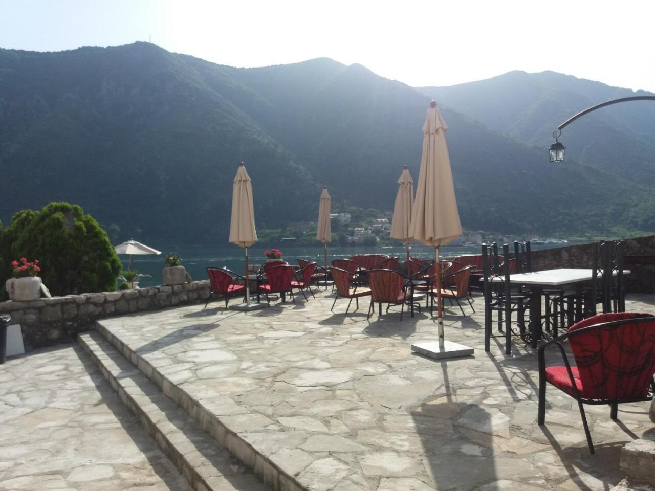 Kamena Palata Apartments Kotor Kültér fotó